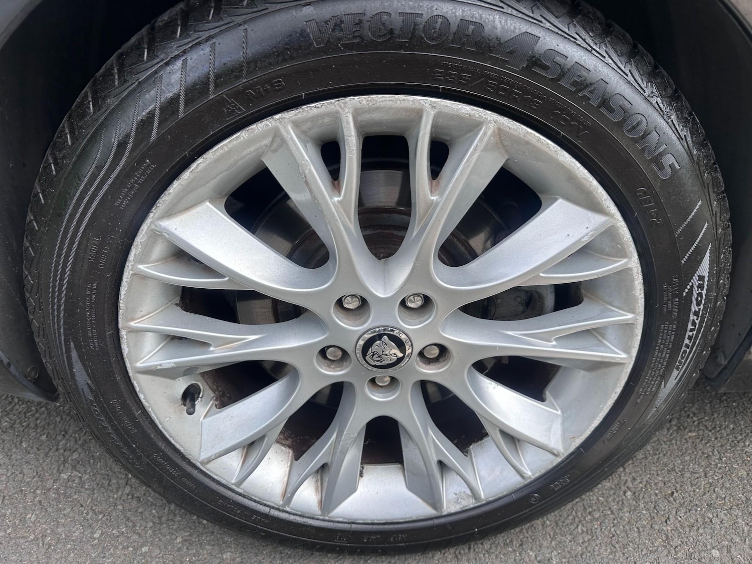 Used Jaguar XF 2012 for sale - 76581329: Photo 9