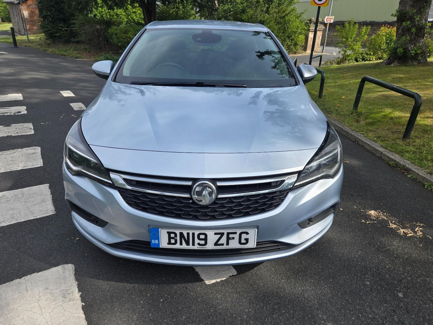 Used Vauxhall Astra 2019 for sale - 76196959: Photo 2