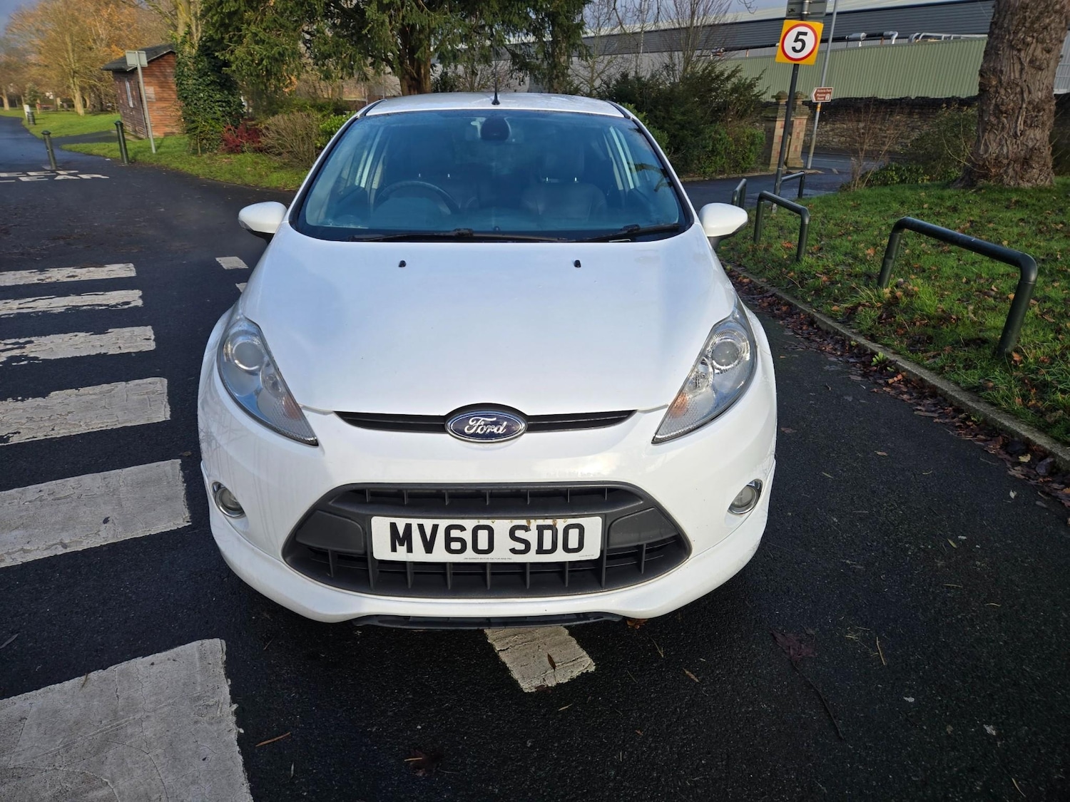 Used Ford Fiesta 2010 for sale - 77462911: Photo 2