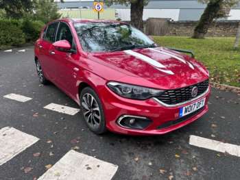 2017 (17) - 1.6 Multijet Lounge 5dr