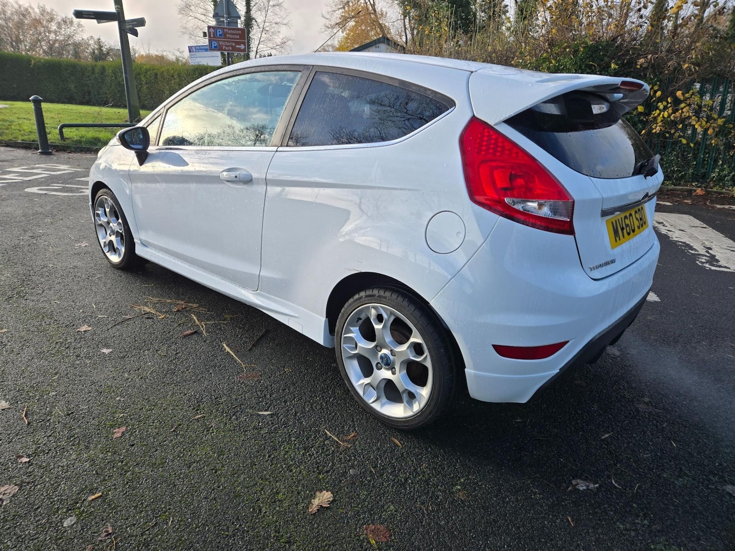 Used Ford Fiesta 2010 for sale - 76882963: Photo 5