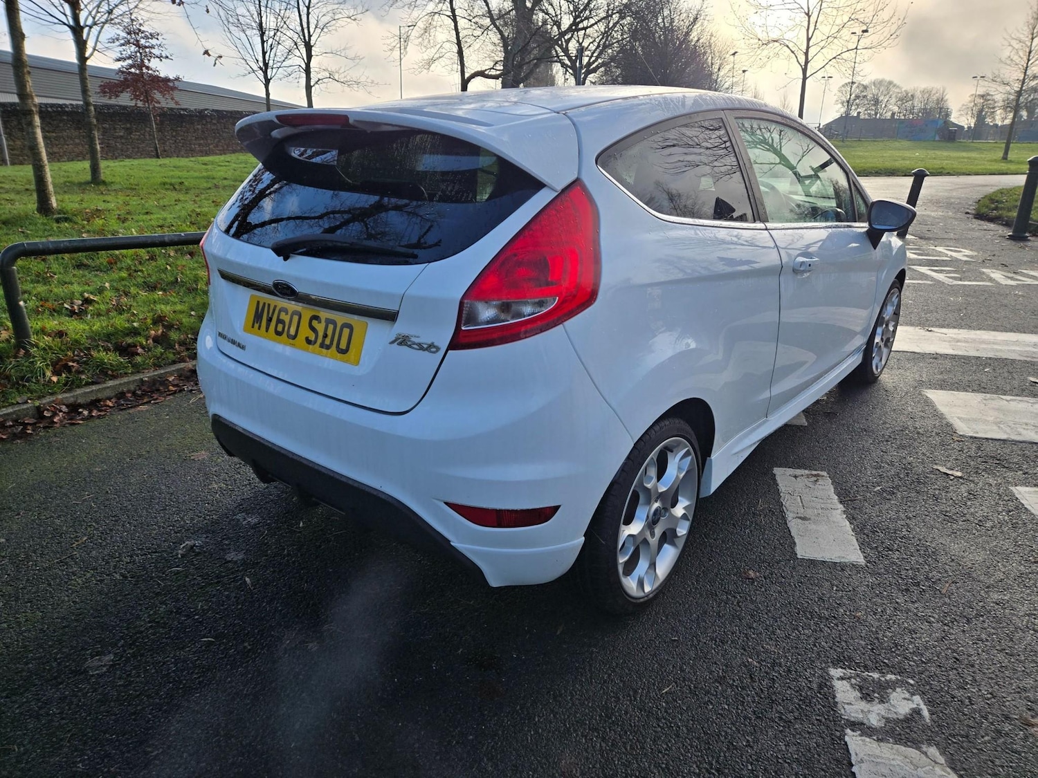 Used Ford Fiesta 2010 for sale - 76882963: Photo 7