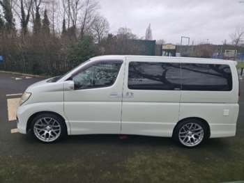 Used Nissan Elgrand  for sale - 73887909: Photo