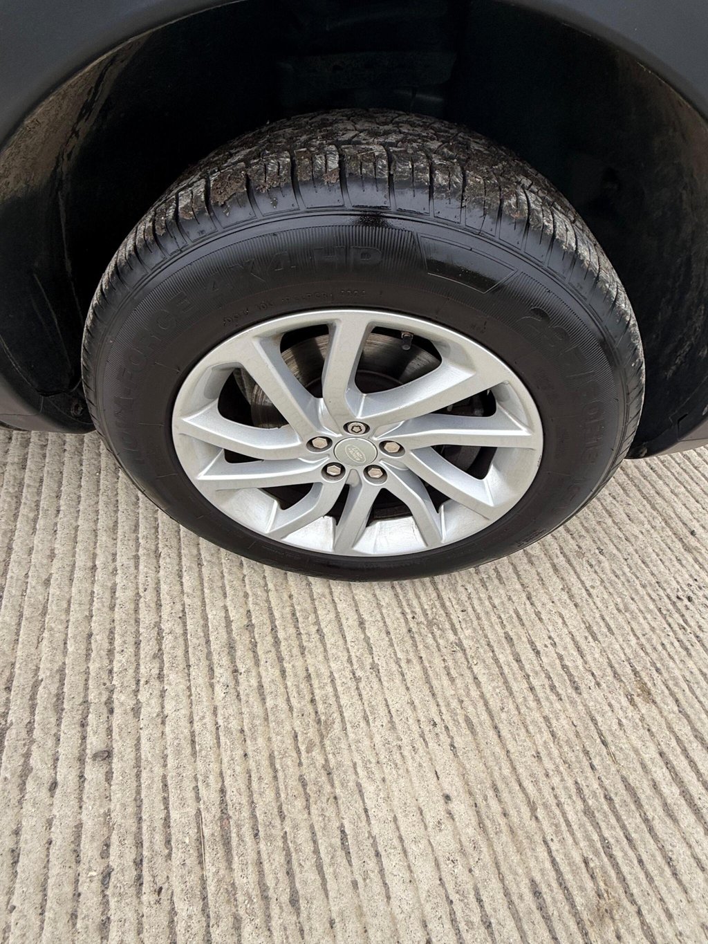 Used Land Rover Discovery Sport 2017 for sale - 78190568: Photo 13