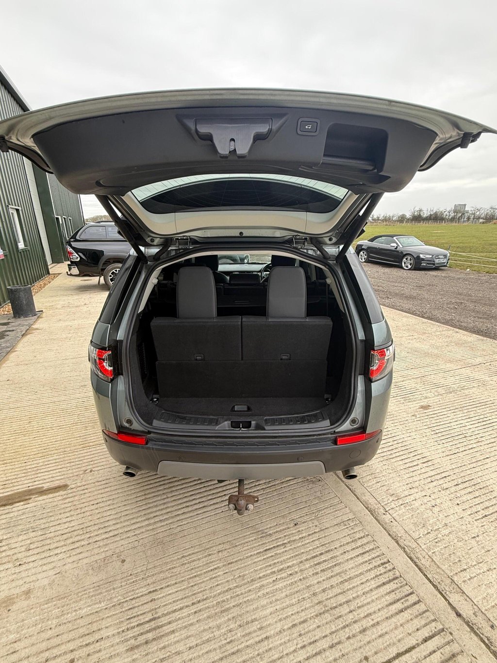 Used Land Rover Discovery Sport 2017 for sale - 78190568: Photo 16