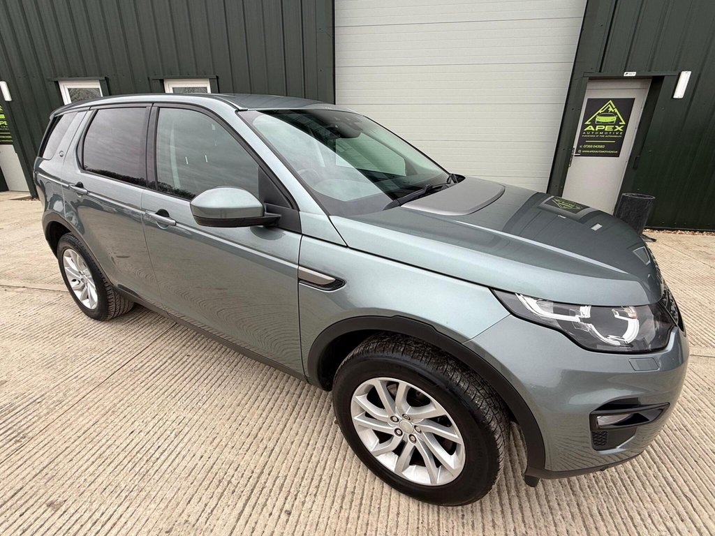 Used Land Rover Discovery Sport 2017 for sale - 78190568: Photo 2