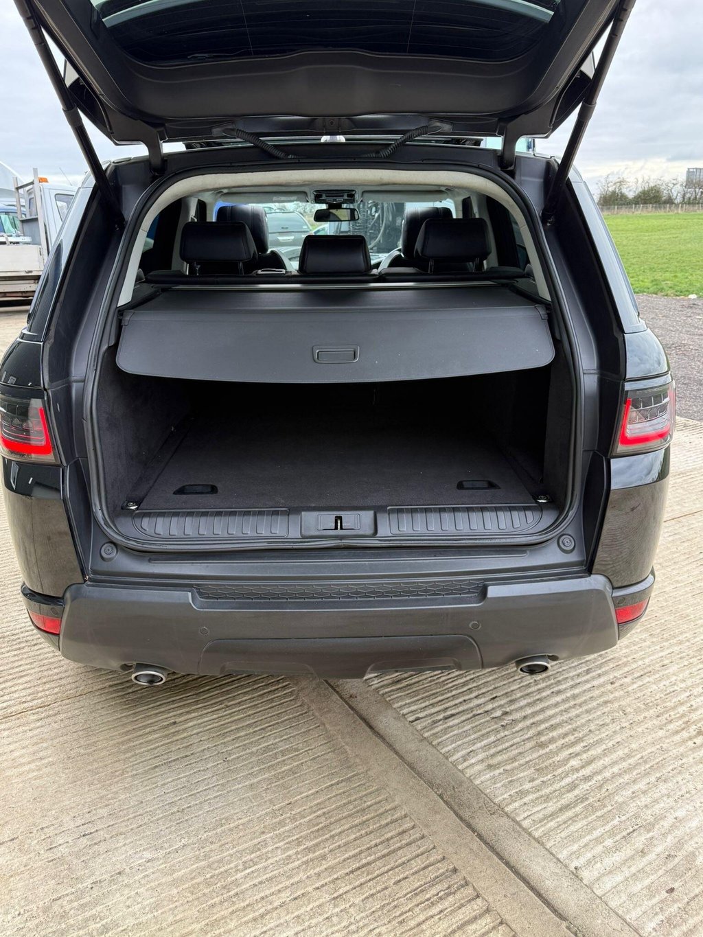 Used Land Rover Range Rover Sport 2016 for sale - 78190562: Photo 8