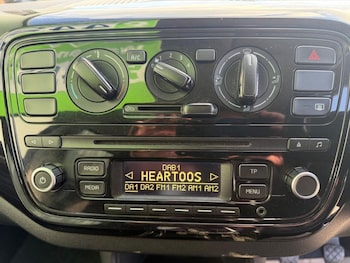 Used Volkswagen up! 2015 for sale - 78241137: Photo