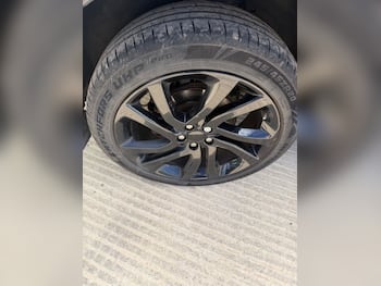 Used Land Rover Discovery Sport 2015 for sale - 79659395: Photo