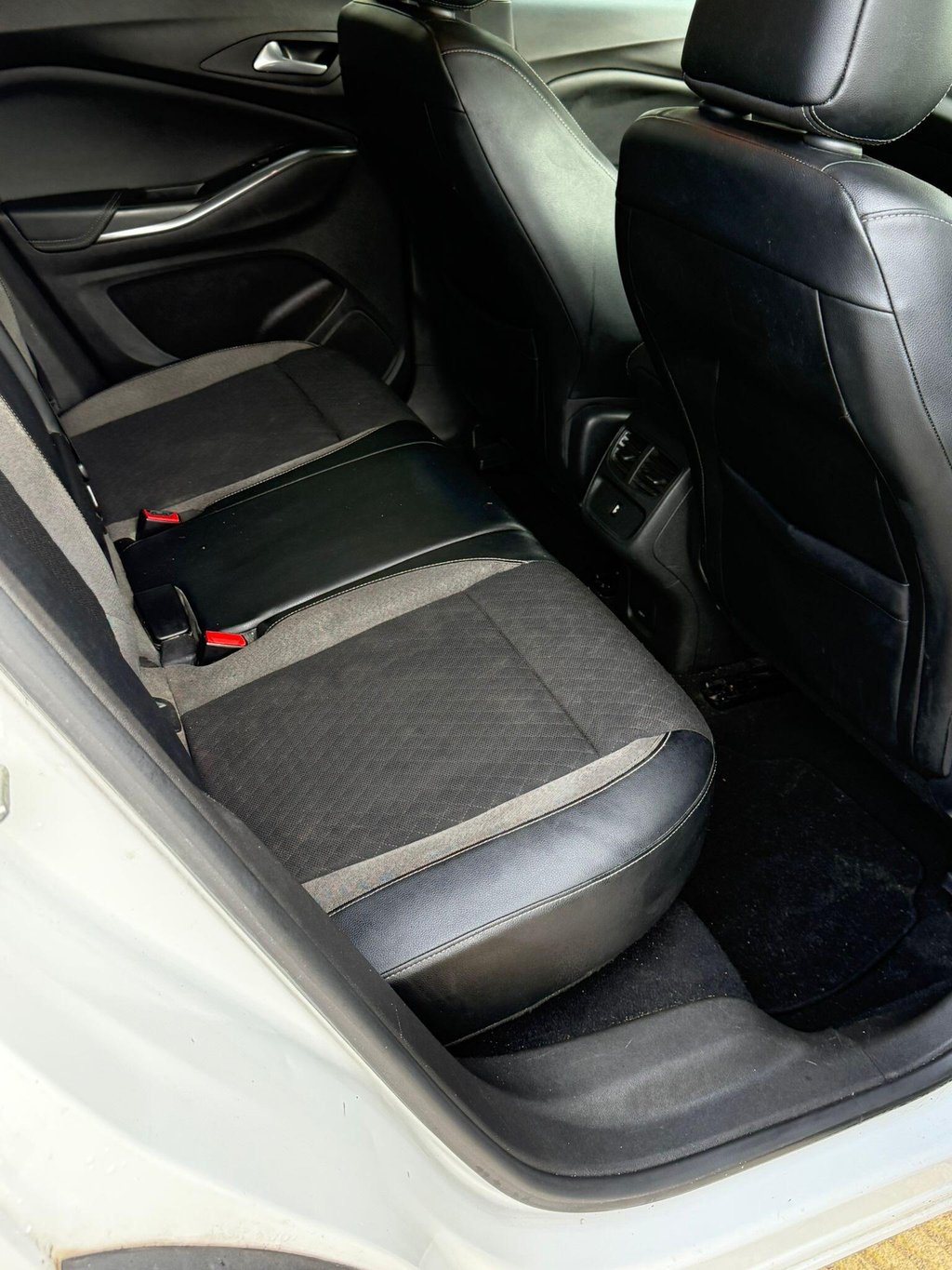 Used Vauxhall Grandland X 2018 for sale - 78190570: Photo 9