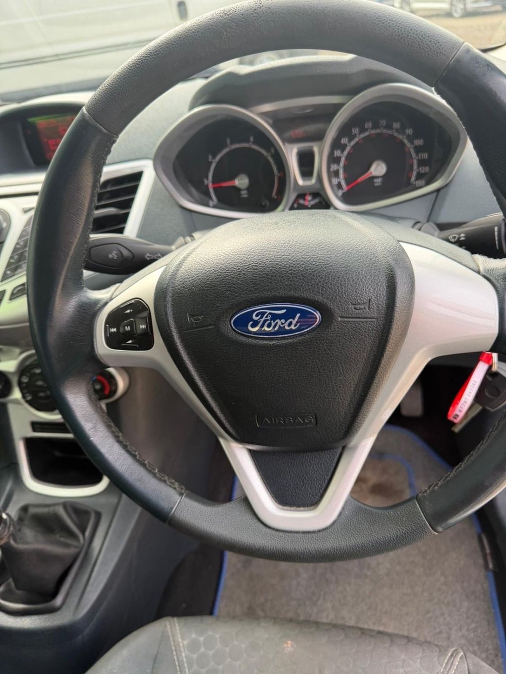 Used Ford Fiesta 2011 for sale - 78190557: Photo 15