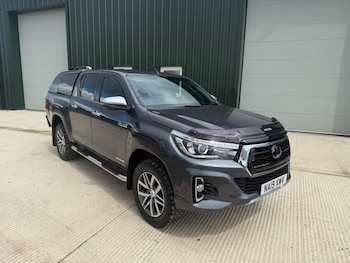 Used Toyota Hilux 2019 for sale - 79293564: Photo