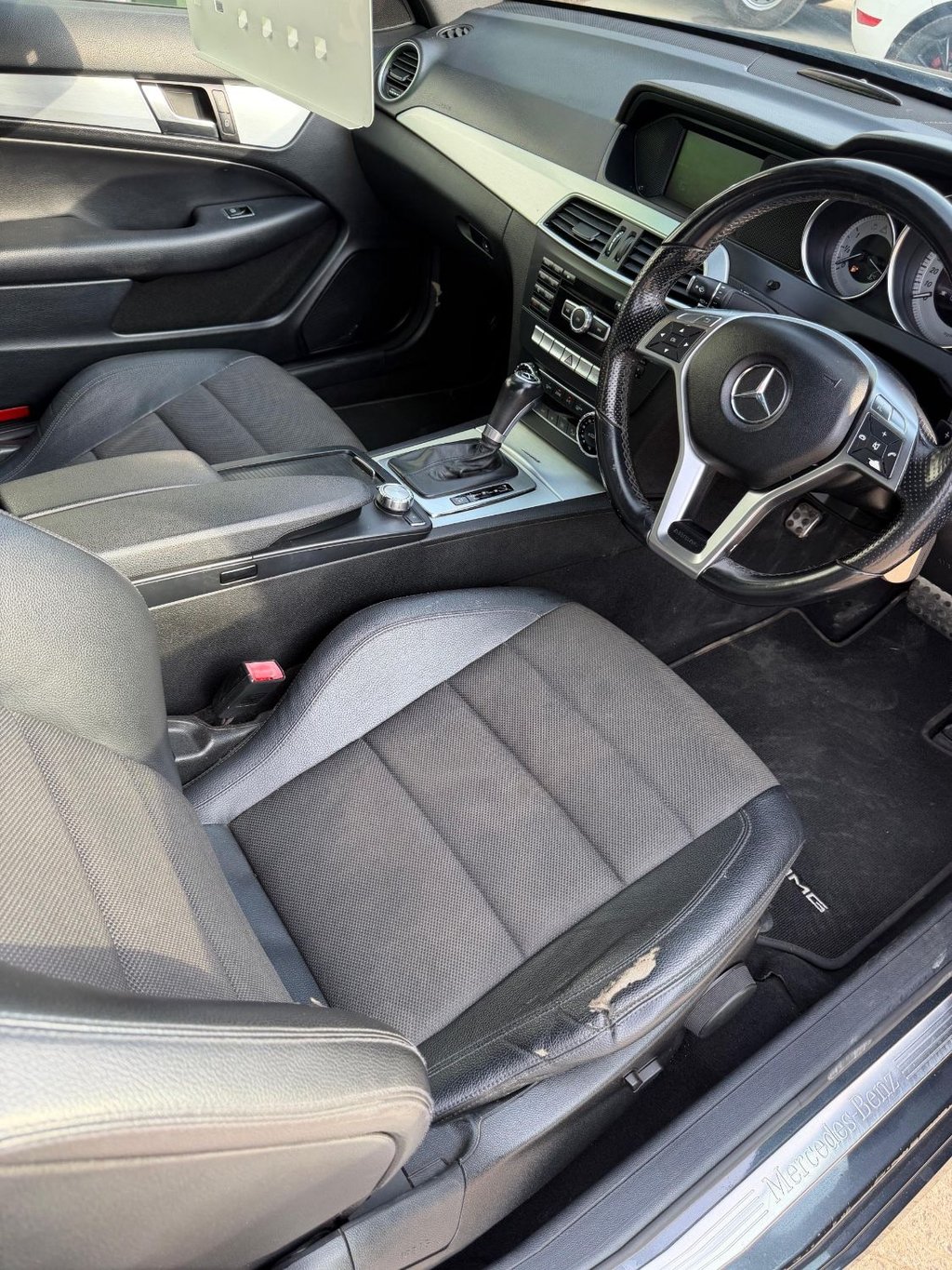 Used Mercedes-Benz C Class 2012 for sale - 78190573: Photo 2