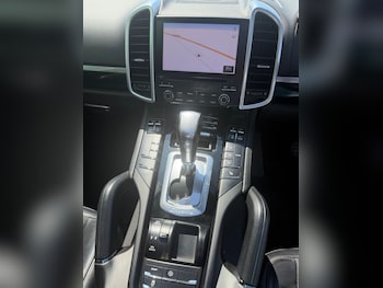 Used Porsche Cayenne 2017 for sale - 78811211: Photo