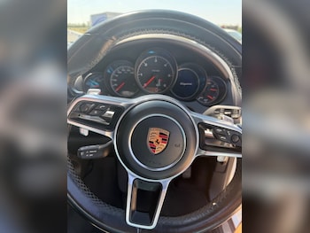 Used Porsche Cayenne 2017 for sale - 78811211: Photo