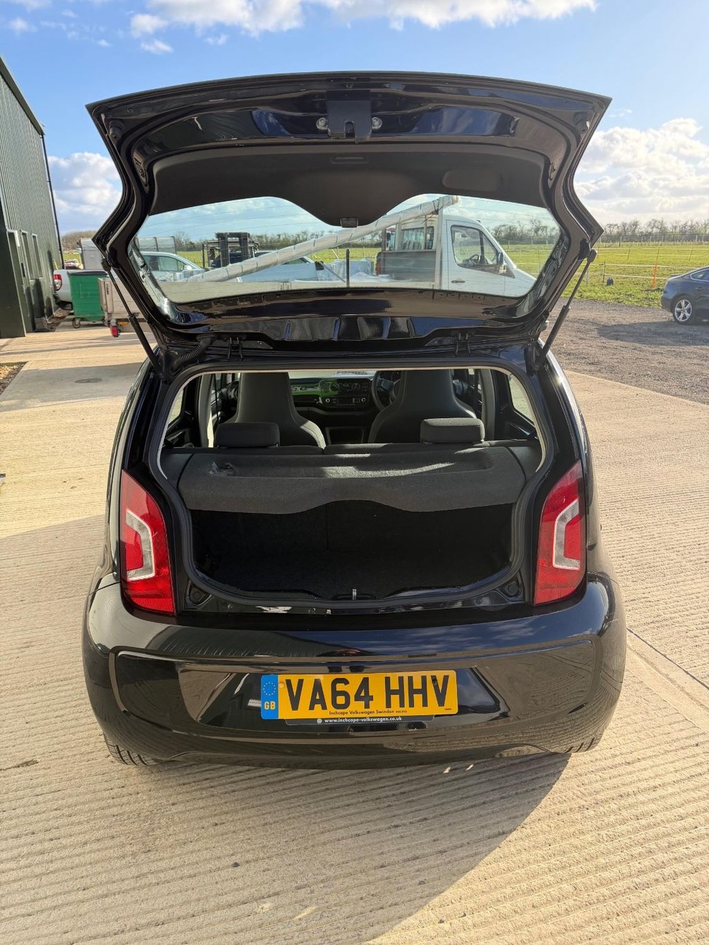 Used Volkswagen up! 2015 for sale - 78190559: Photo 12