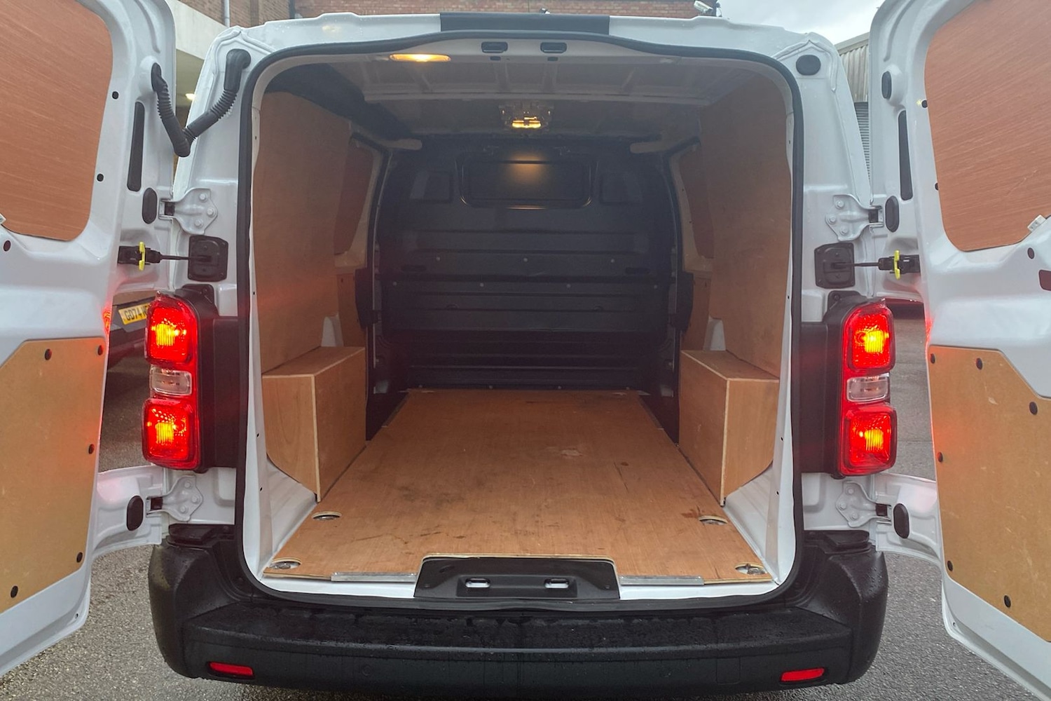 Used Vauxhall Vivaro 2024 for sale - 77548100: Photo 12