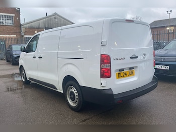 Used Vauxhall Vivaro undefined for sale - 77548100: Photo