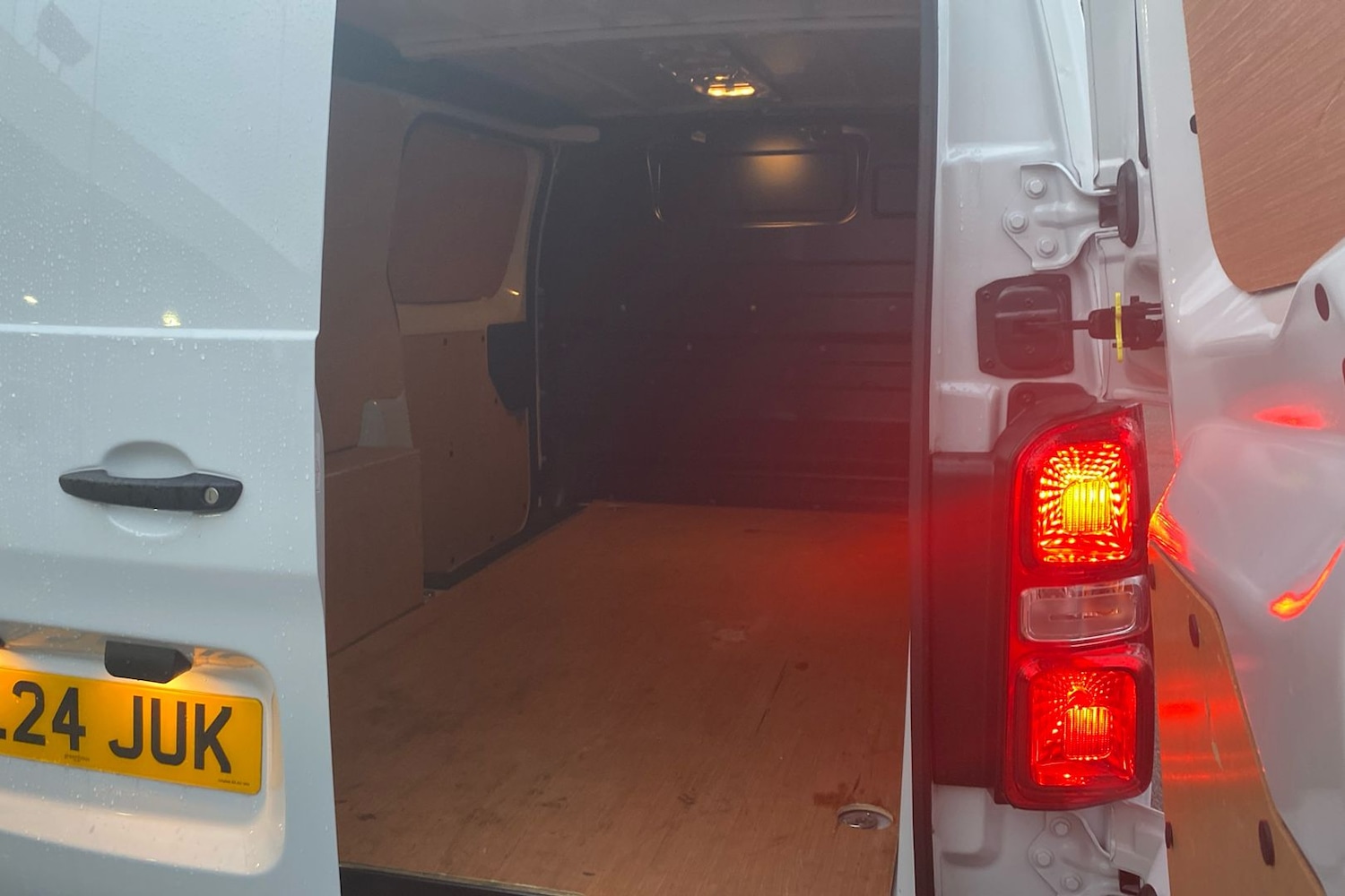 Used Vauxhall Vivaro 2024 for sale - 77548100: Photo 35