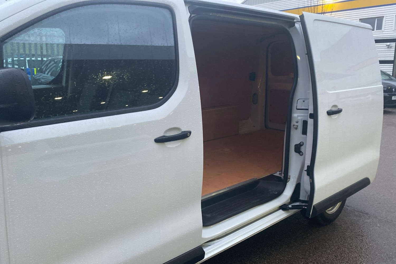 Used Vauxhall Vivaro 2024 for sale - 77548100: Photo 46