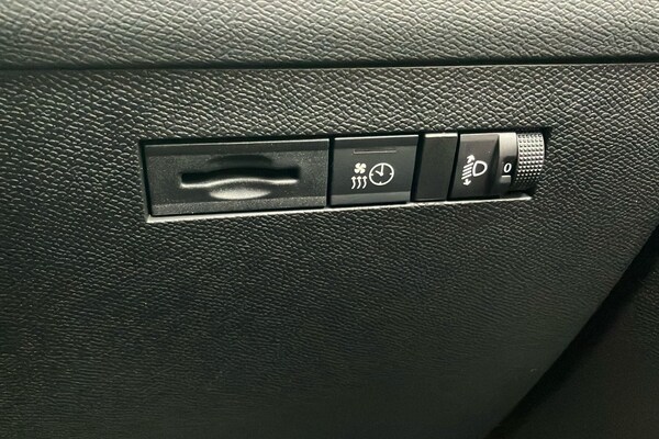 Used Vauxhall Astra 2024 for sale - 74904909: Photo 24