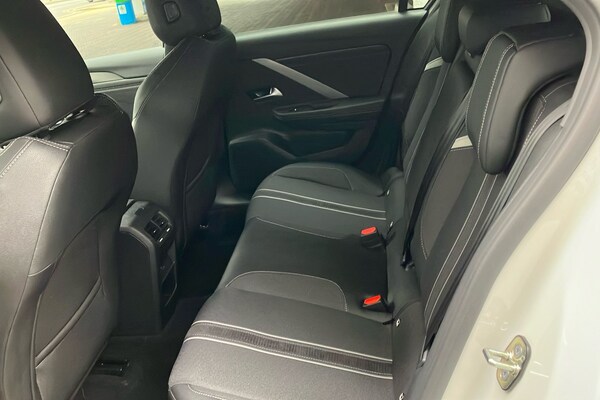 Used Vauxhall Astra 2024 for sale - 74904909: Photo 6