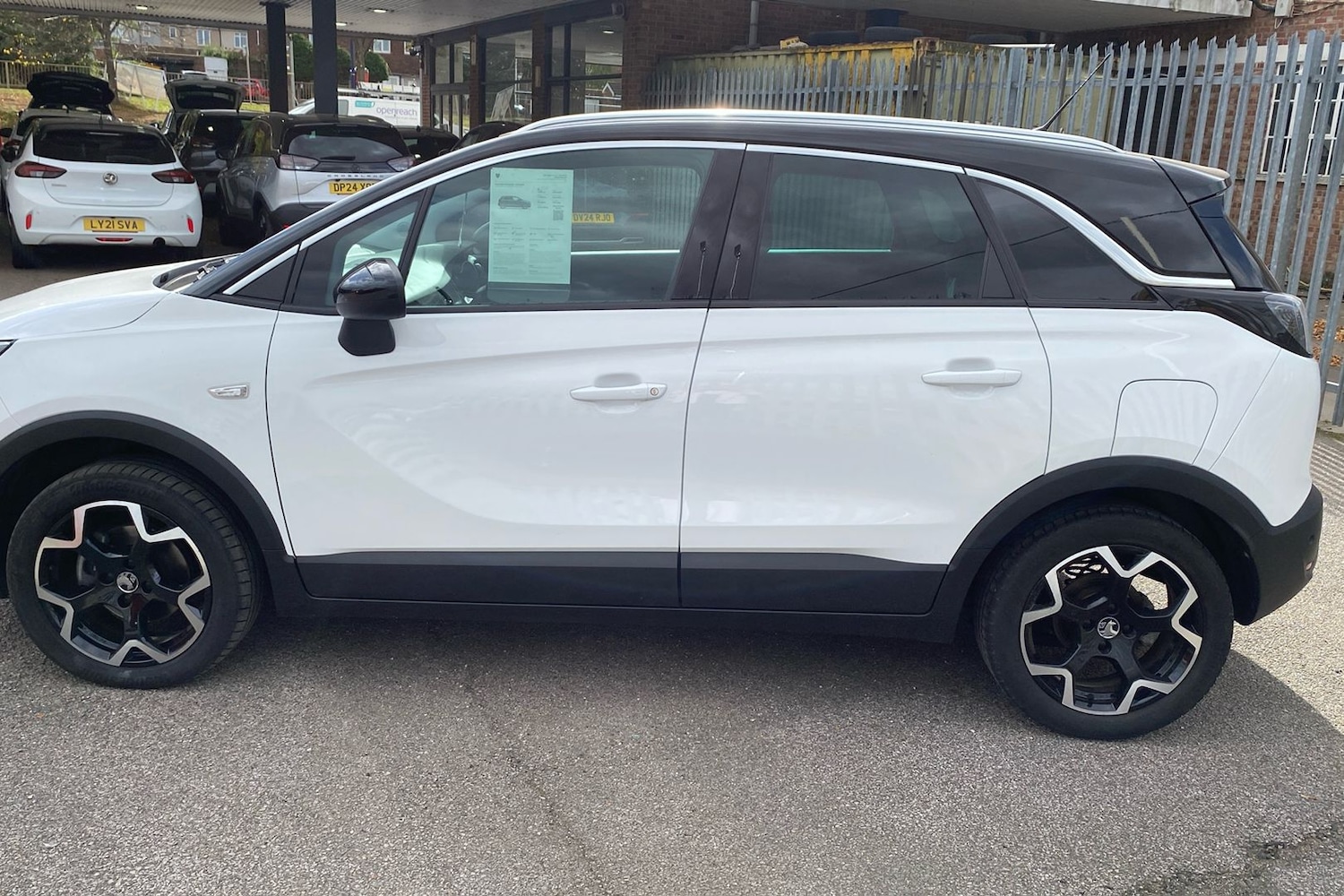 Used Vauxhall Crossland 2024 for sale - 76769031: Photo 6