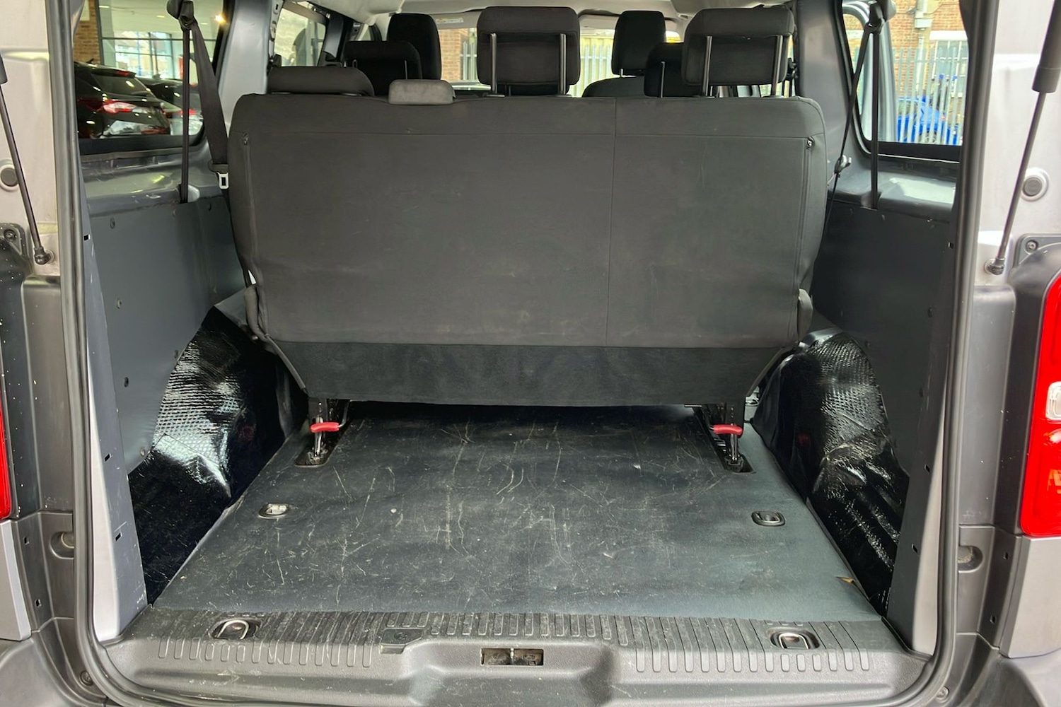 Used Vauxhall Vivaro Life for sale - 77298132: Photo 12