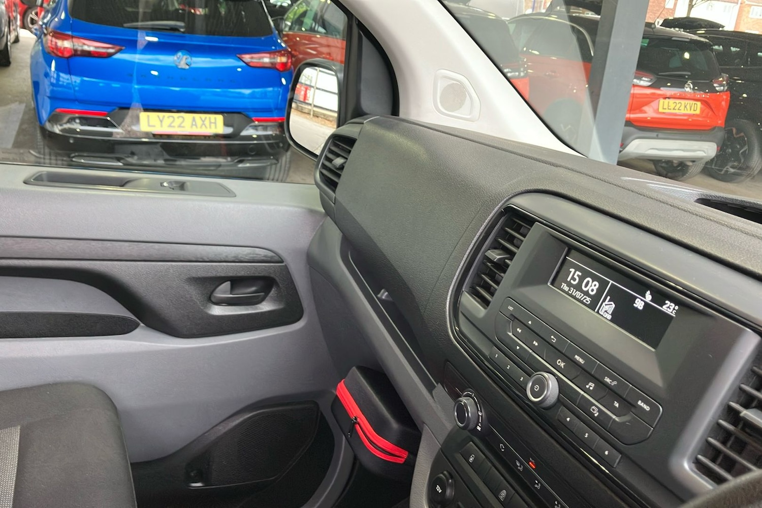 Used Vauxhall Vivaro Life for sale - 77298132: Photo 27