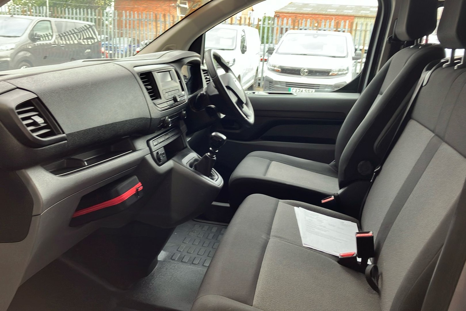 Used Vauxhall Vivaro Life for sale - 77298132: Photo 3