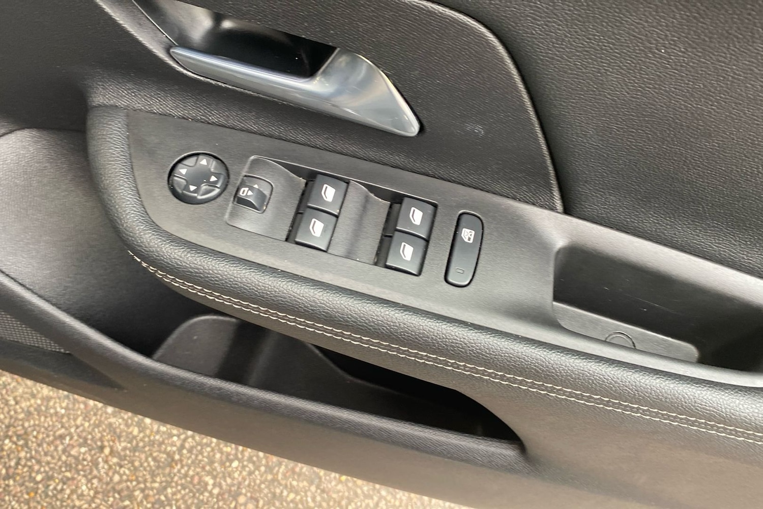 Used Vauxhall Mokka Electric 2024 for sale - 76401592: Photo 18