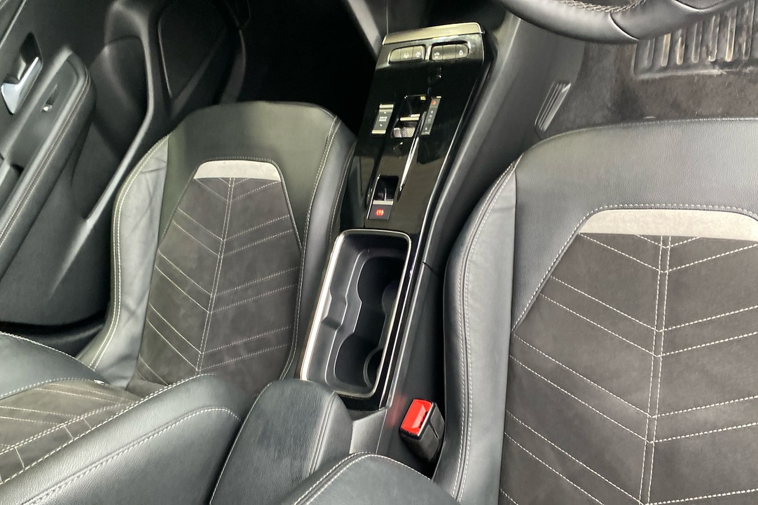 Used Vauxhall Mokka Electric 2024 for sale - 76401592: Photo 26