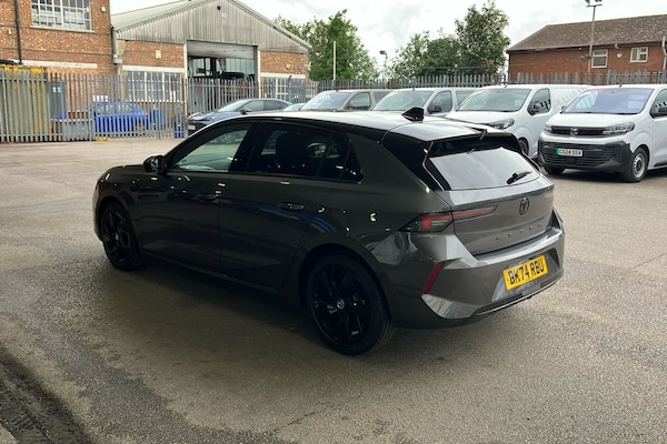 Used Vauxhall Astra 2024 for sale - 75412456: Photo 2
