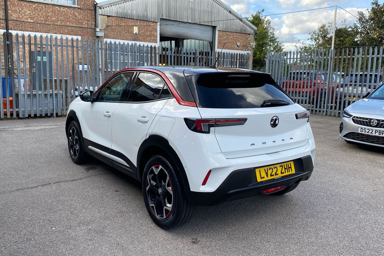 Used Vauxhall Mokka 2022 for sale - 76186165: Photo 2