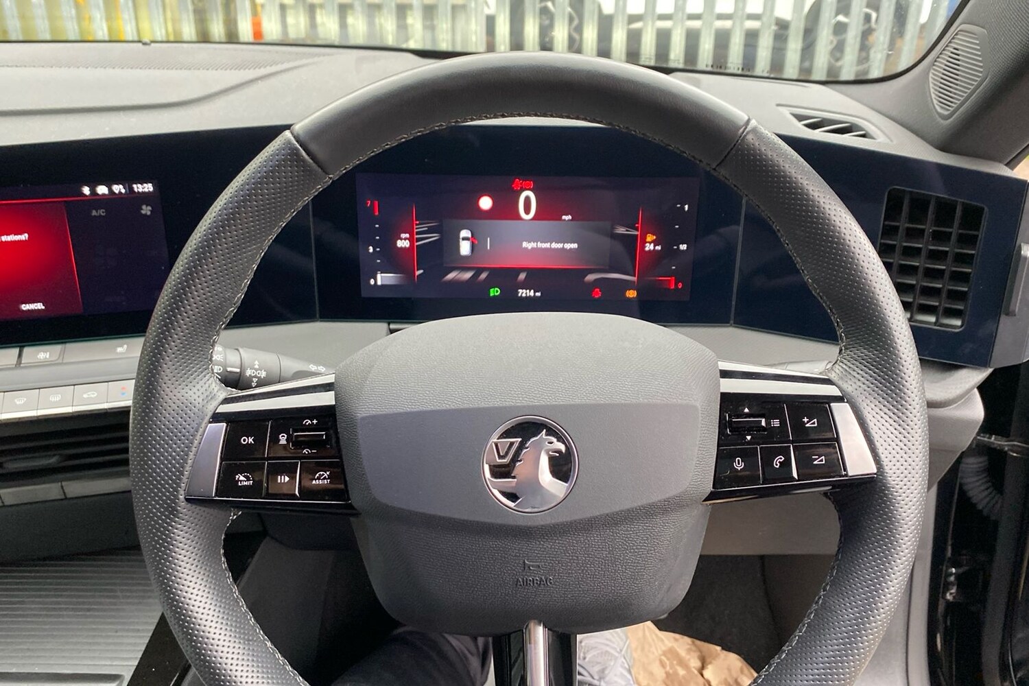 Used Vauxhall Astra 2024 for sale - 77288965: Photo 37