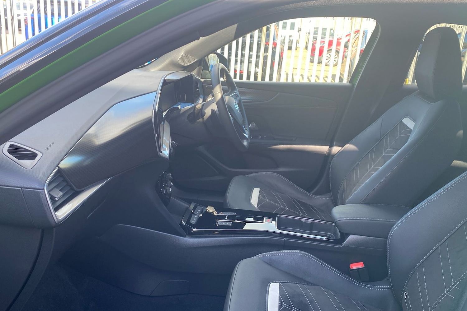 Used Vauxhall Mokka 2023 for sale - 77558457: Photo 3