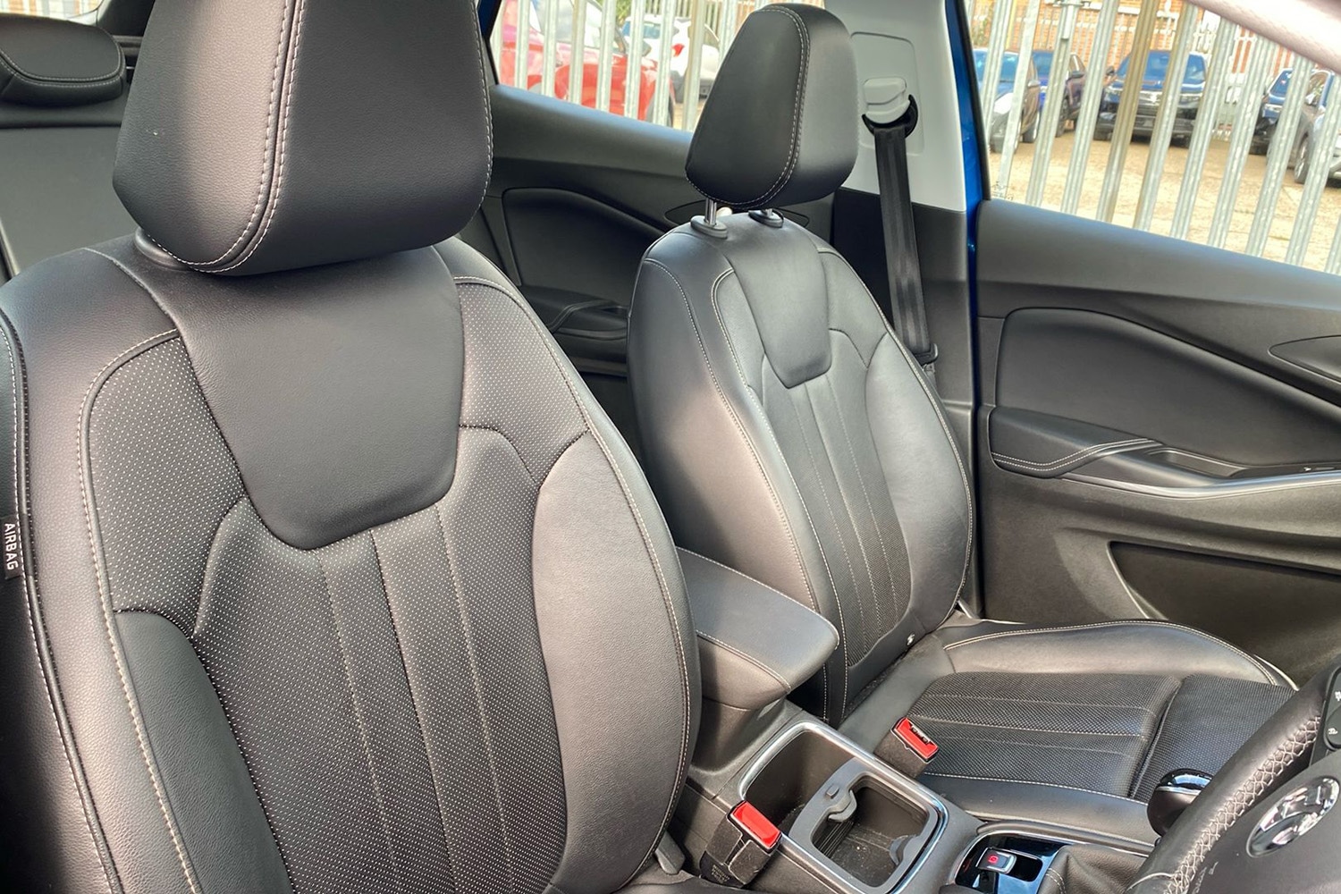 Used Vauxhall Grandland X 2020 for sale - 76588920: Photo 1