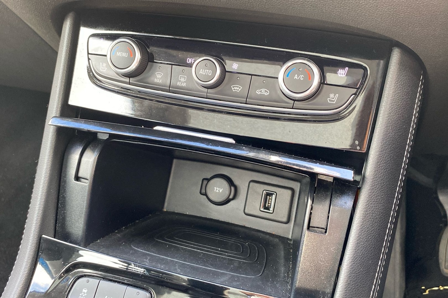 Used Vauxhall Grandland X 2020 for sale - 76588920: Photo 32