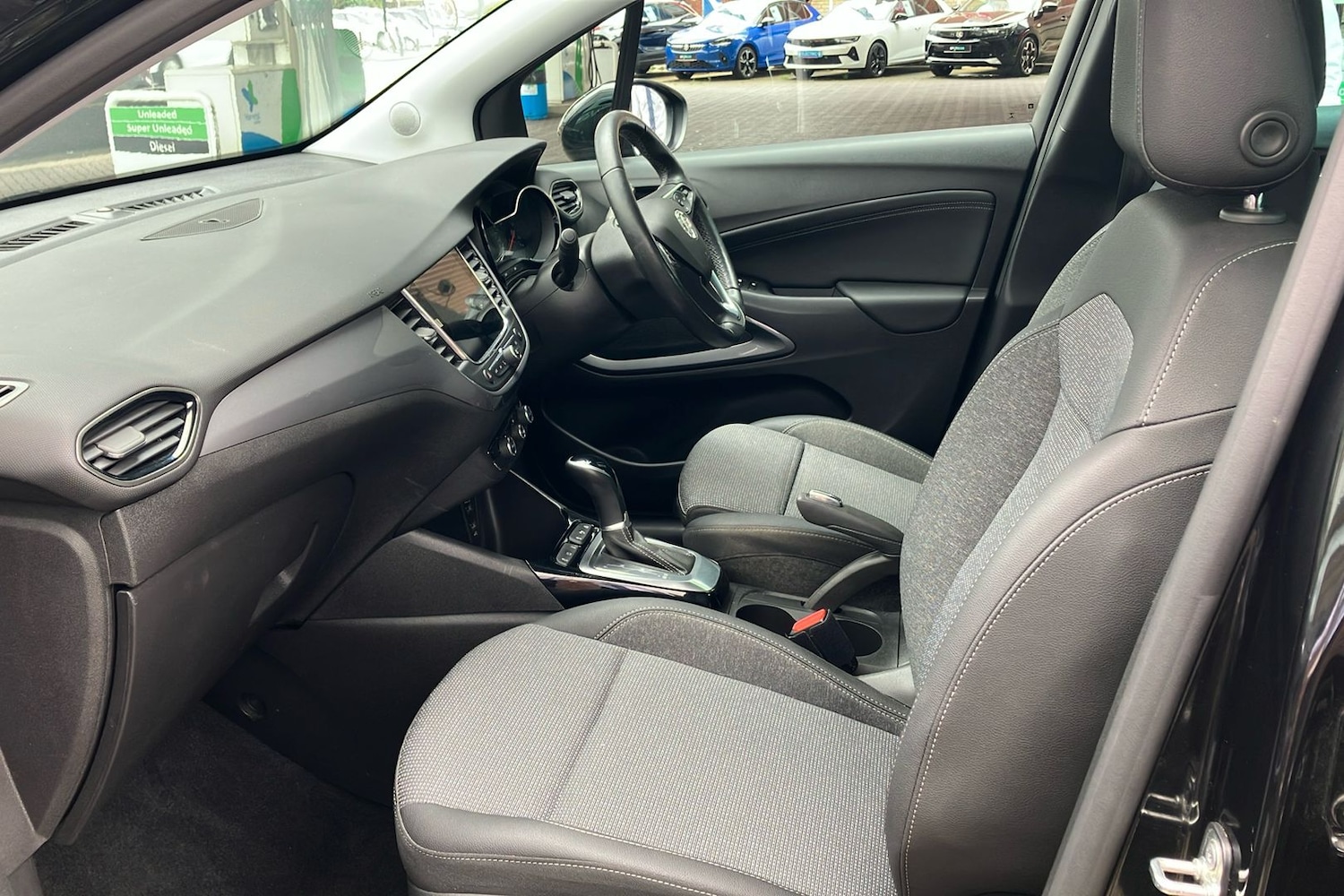 Used Vauxhall Crossland 2022 for sale - 76588903: Photo 3