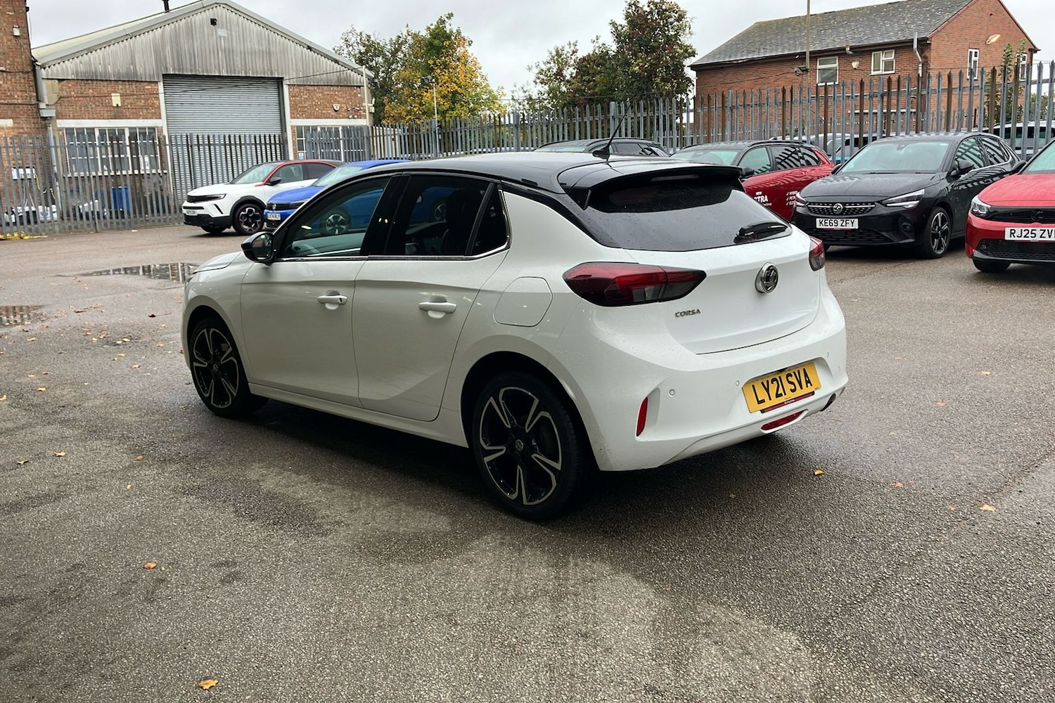 Used Vauxhall Corsa 2021 for sale - 75981092: Photo 2