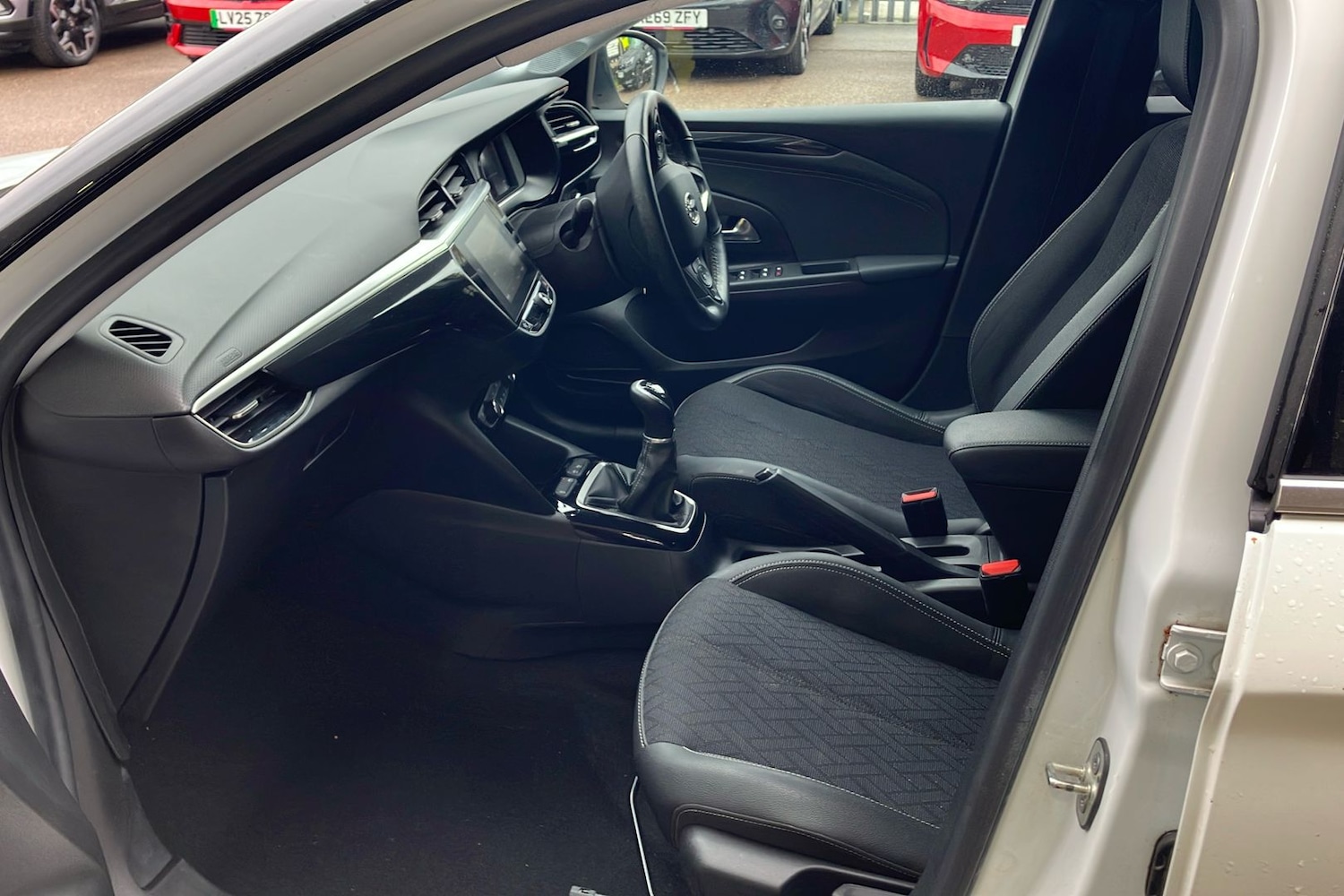 Used Vauxhall Corsa 2021 for sale - 75981092: Photo 3