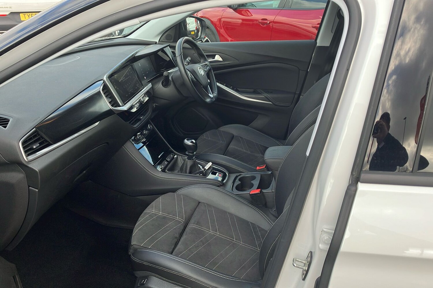 Used Vauxhall Grandland 2023 for sale - 76373540: Photo 3