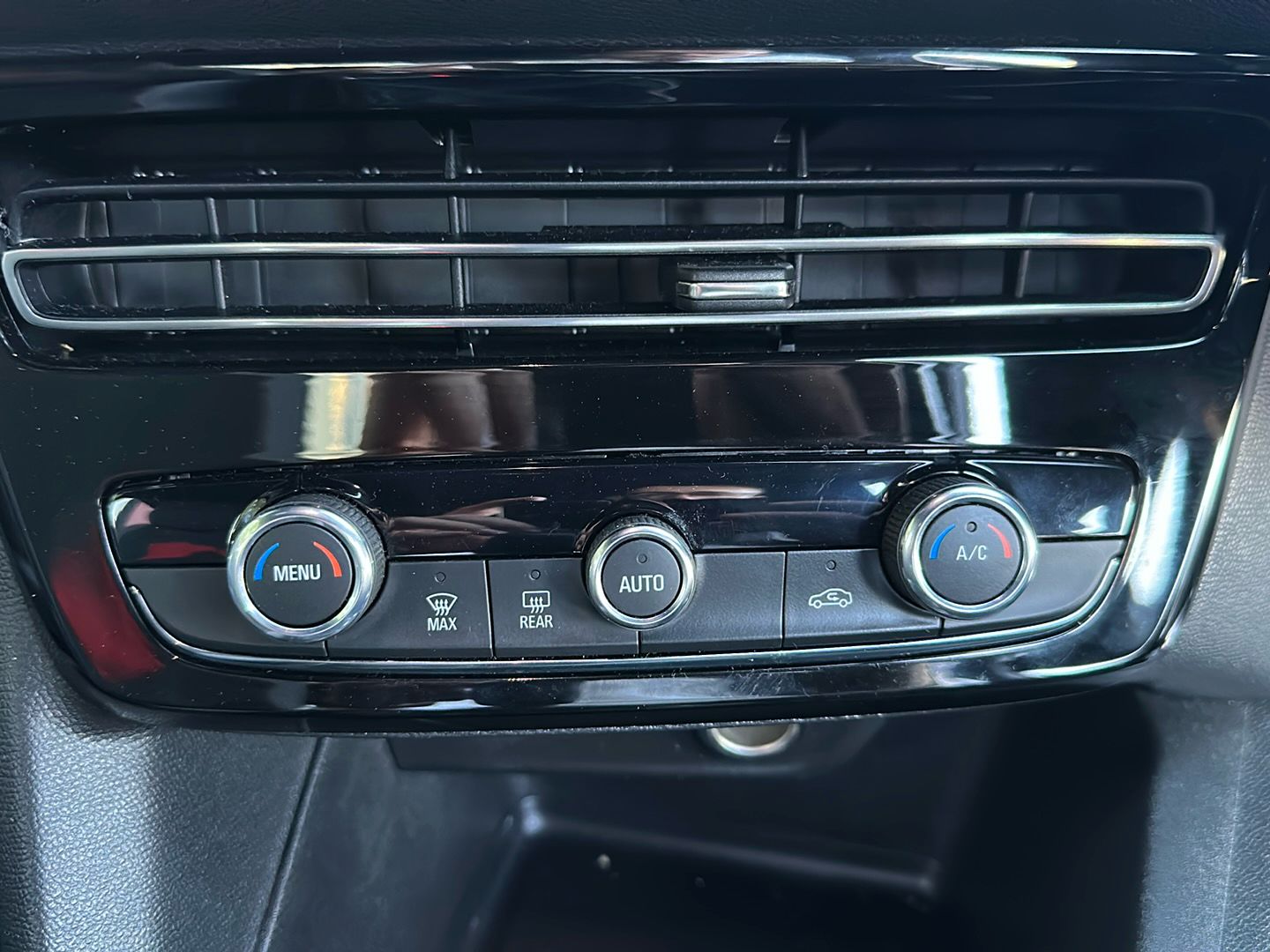 Used Vauxhall Mokka 2021 for sale - 77172960: Photo 15