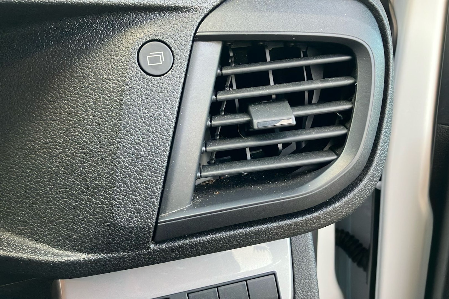 Used Vauxhall Vivaro 2024 for sale - 77298131: Photo 21