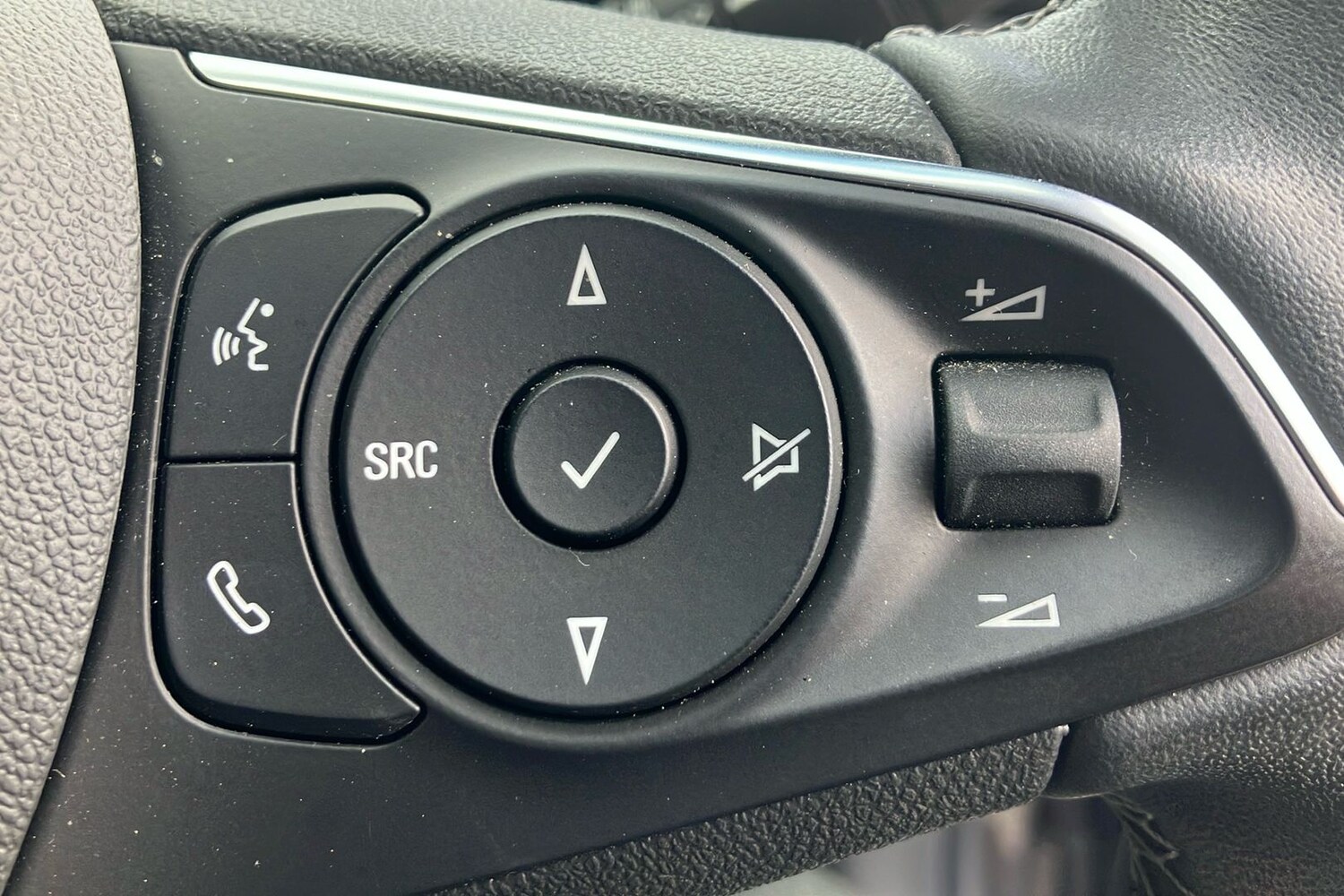 Used Vauxhall Crossland 2022 for sale - 78154871: Photo 50