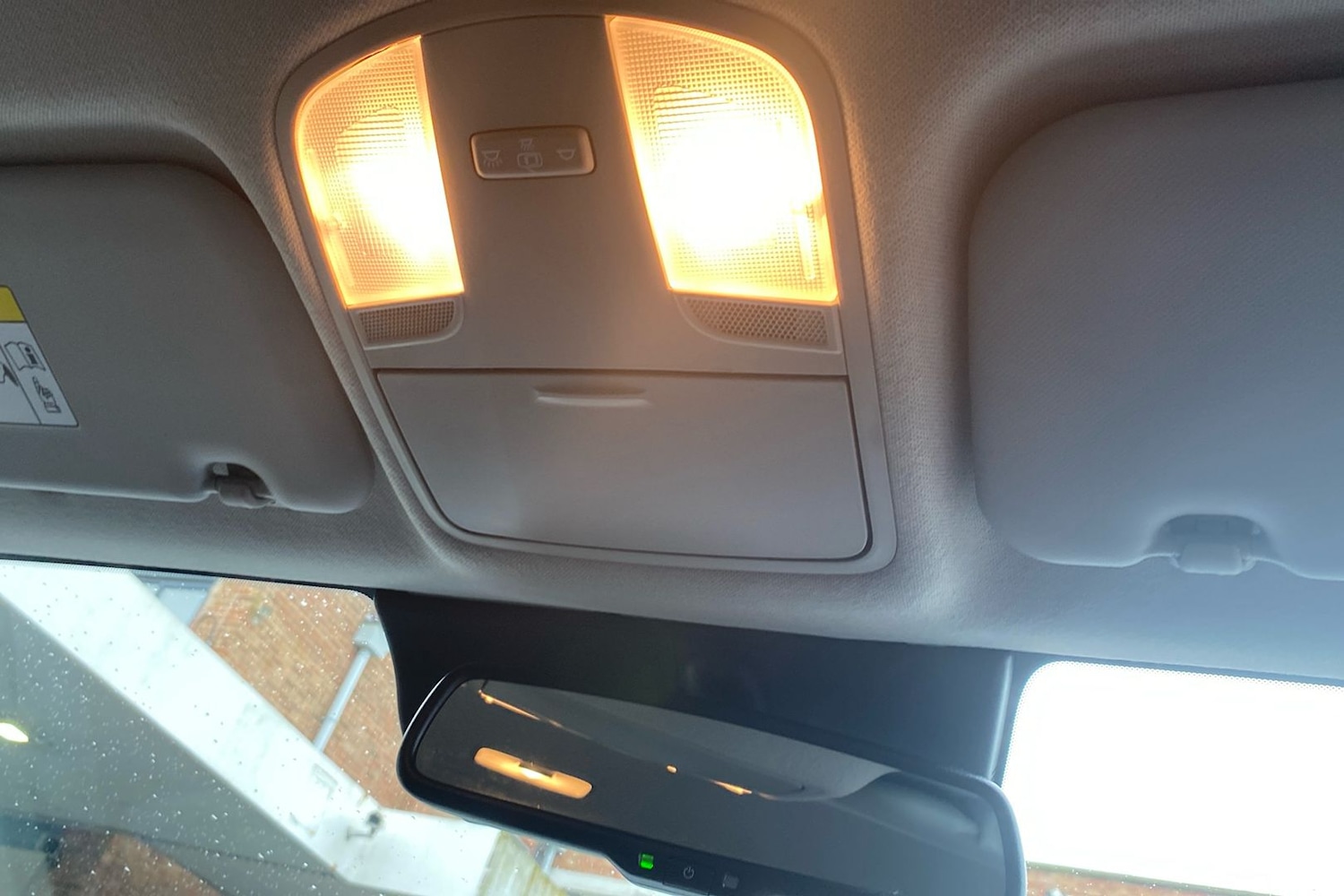 Used Kia Stonic 2024 for sale - 77650951: Photo 31