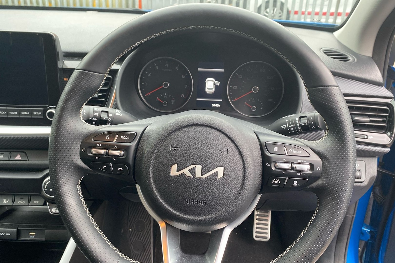 Used Kia Stonic 2024 for sale - 77650951: Photo 37