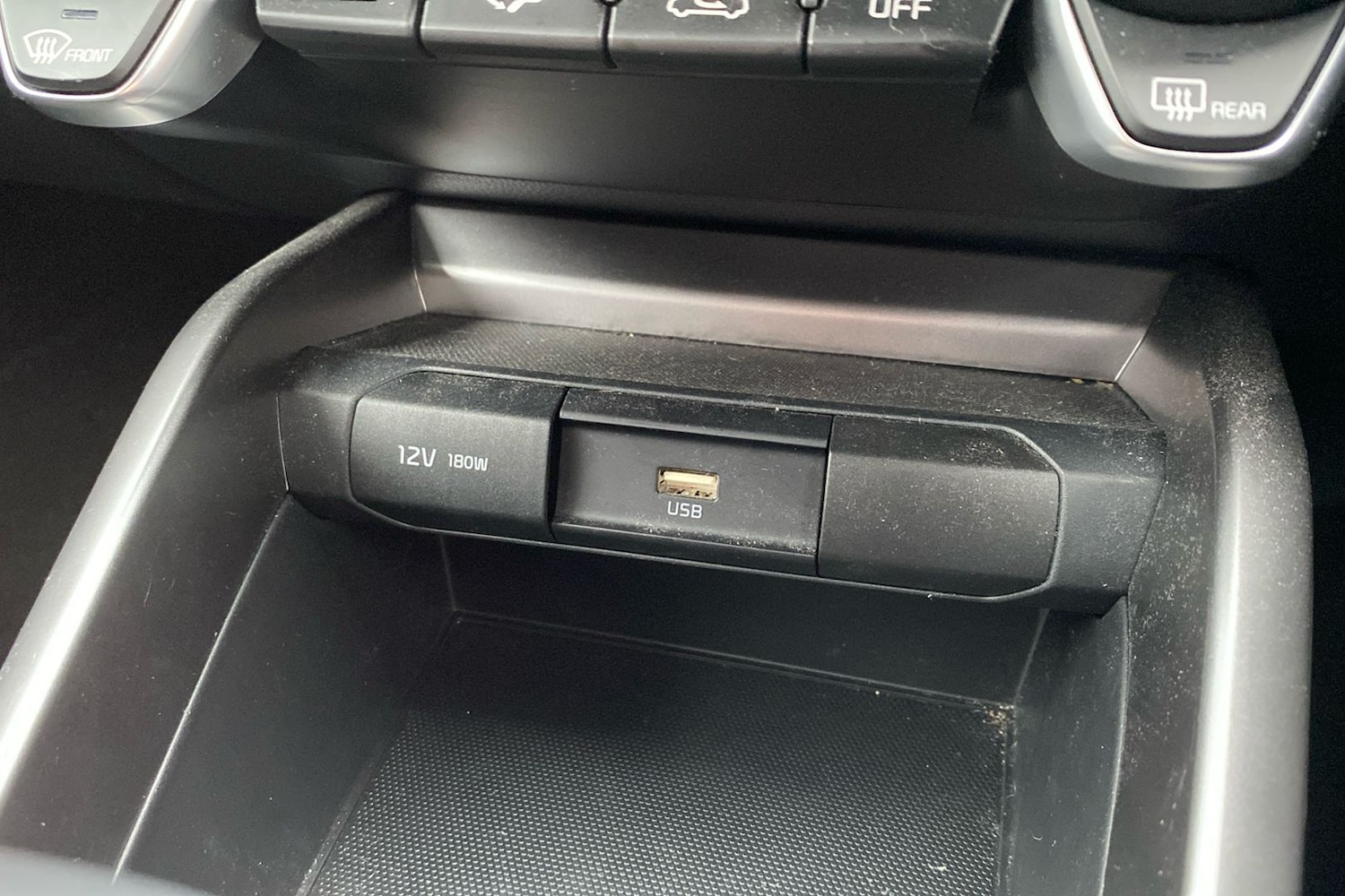 Used Kia Stonic 2024 for sale - 77650951: Photo 46