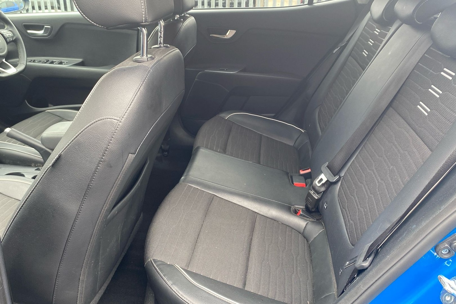 Used Kia Stonic 2024 for sale - 77650951: Photo 5