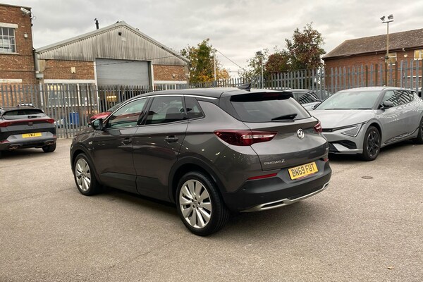 Used Vauxhall Grandland X 2020 for sale - 76245902: Photo 2